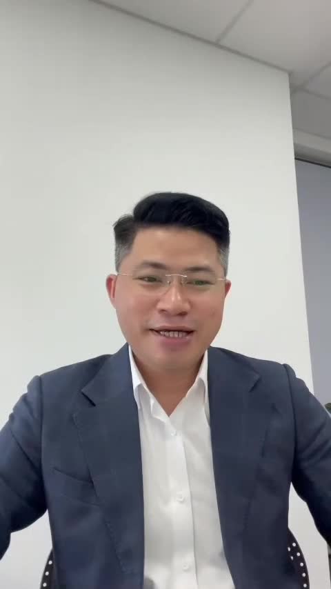 Nhân viên bán hàng tại Công ty bảo hiểm thumbnail